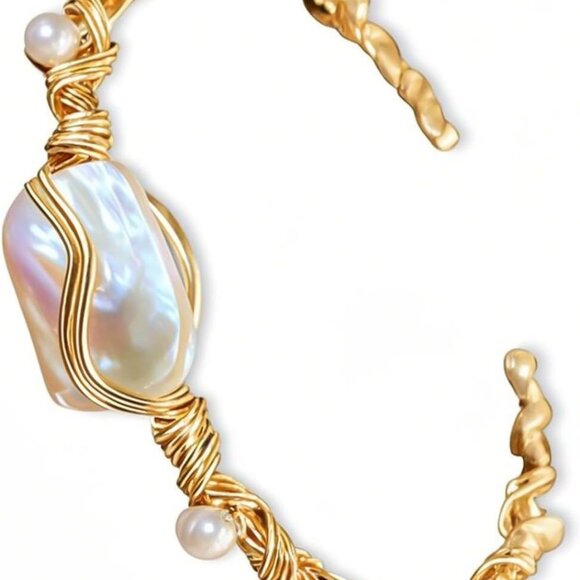 Gold Baroque Pearl Bracelet Delicate Adjustable 18K Gold Plated Jewelry - Picture 1 of 8